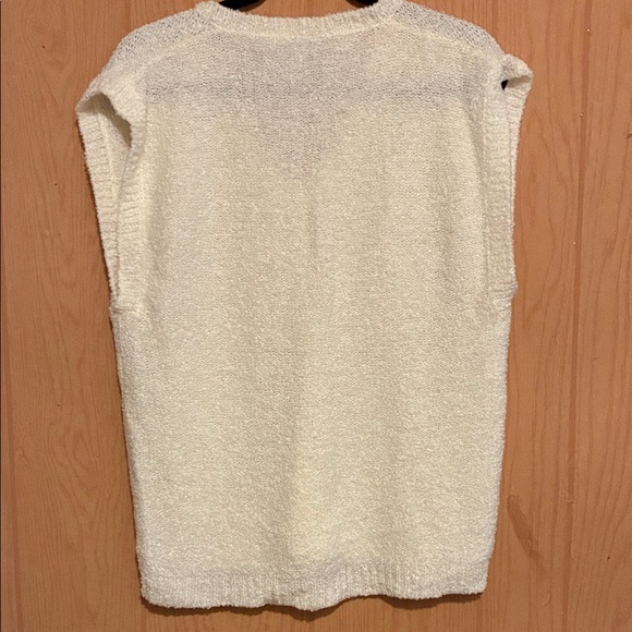 Women's V-Neck Cream Sweater - Picture 3 of 3